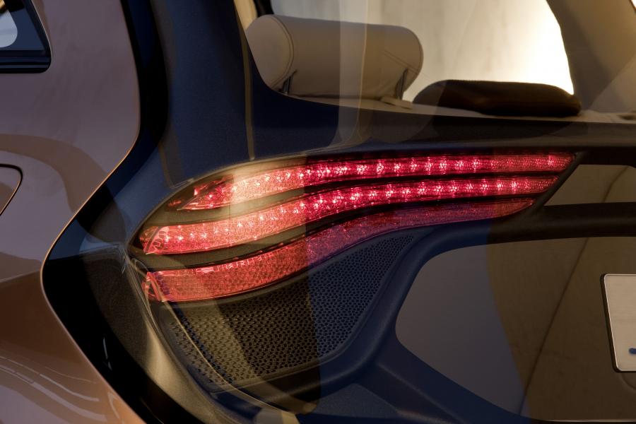 Детали экстерьера Mercedes-Benz BlueZERO E-Cell PLUS Concept 2009 года  (фото 7 из 14)